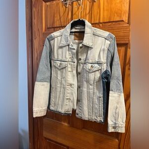 Levi’s patch denim jacket